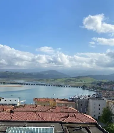 Apartamento El Pilar Con Vistas A La Bahia Y A Los Picos San Vicente De La Barquera Exterior photo